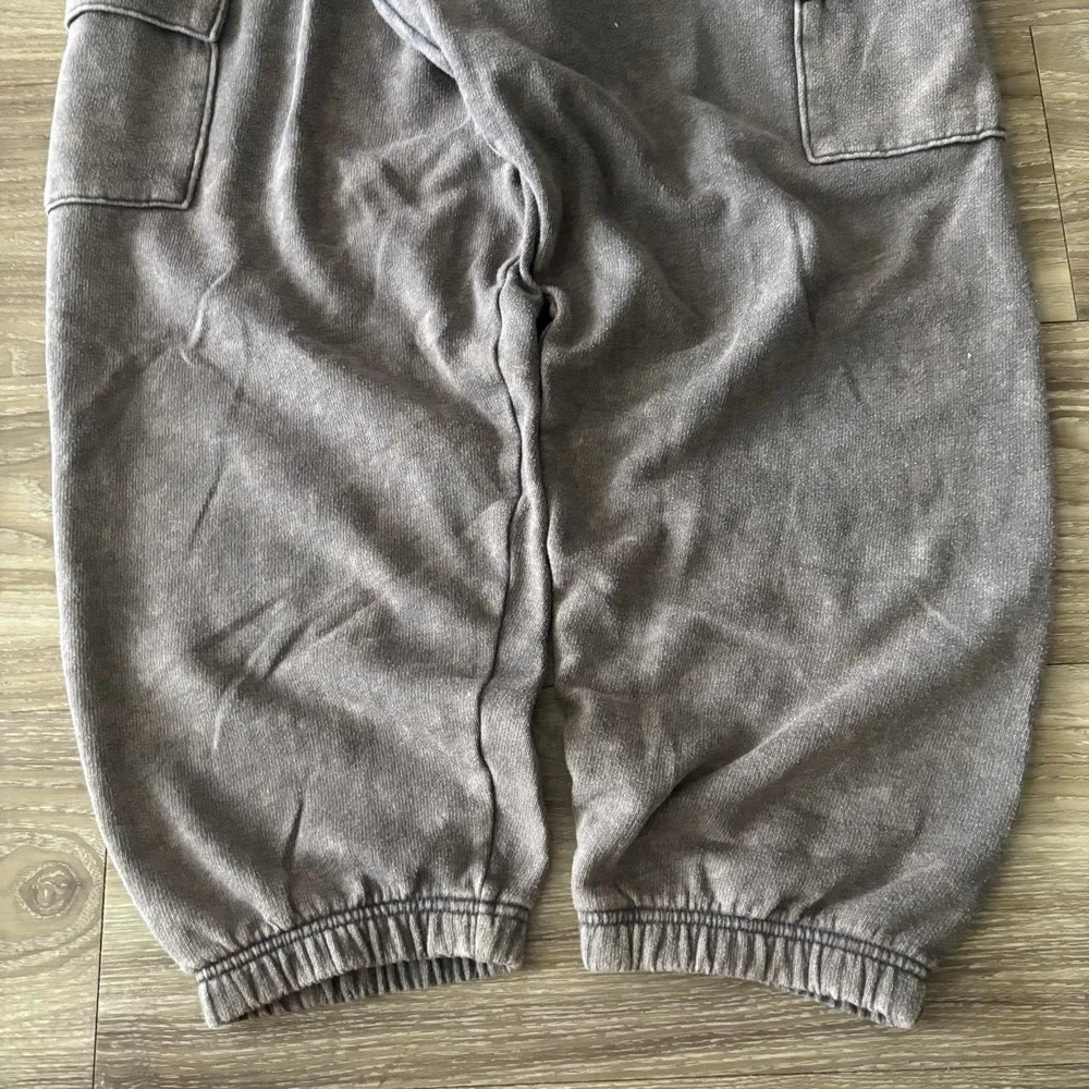 Vintage Y2K/2000s Baggy Faded Grey Skater Cargo Sweatpants! Fits L